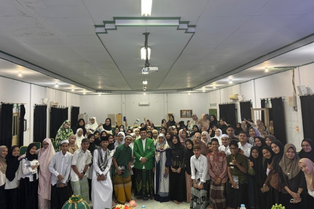 109 Mahasiswa Profesi Ners FKM UMI Diberi Pencerahan Qalbu