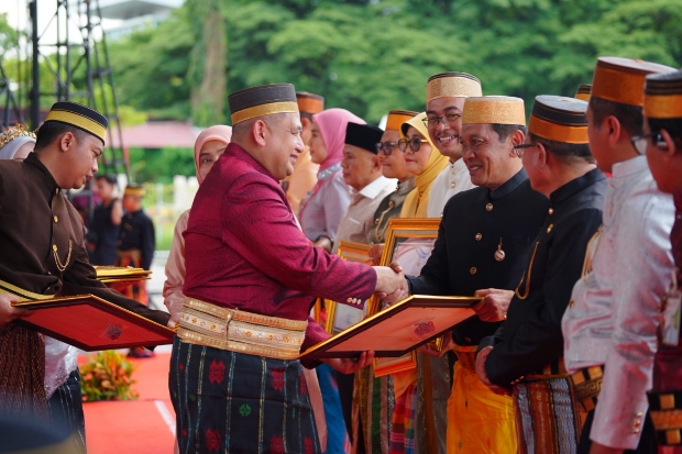 Kolaborasi dalam Pembangunan Kota Makassar, Kemenkum Sulsel Diberi Penghargaan