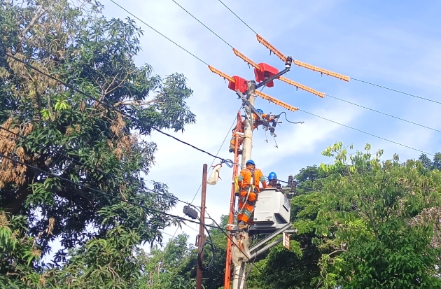 Hadapi Cuaca Ekstrem, PLN UID Sulselrabar Aktifkan 71 Posko Siaga Kelistrikan