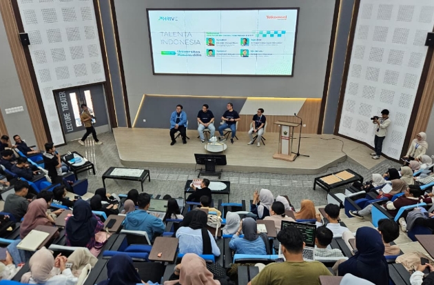Roadshow THRIVE, Telkomsel Bekali Mahasiswa Unhas dengan Skill Digital