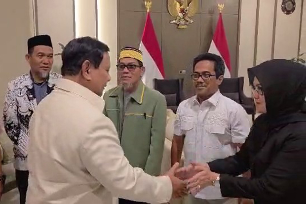 Guru yang Dikorbankan, Legislator Perempuan dari Gowa yang Menyelamatkan