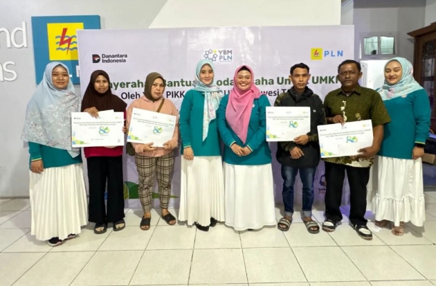 PLN, YBM, dan PIKK Salurkan Bantuan Modal Usaha untuk 25 UMK di Kota Palu