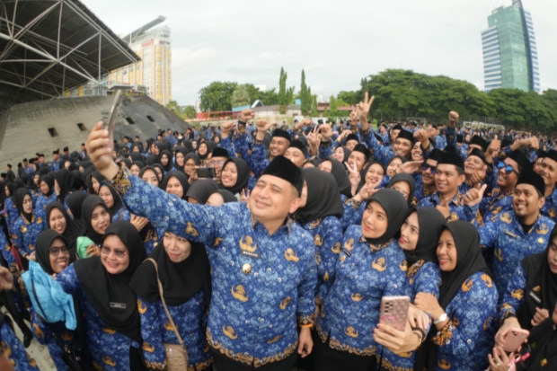 Walkot Munafri Lantik 6.936 PPPK Tahap II dan Paruh Waktu Formasi 2025