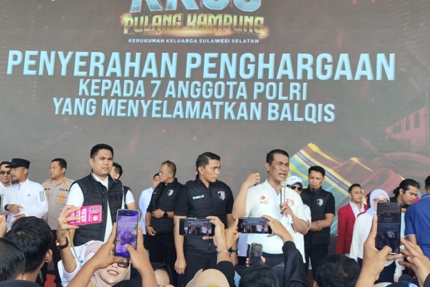 KKSS Peduli Bantu Penuhi Kebutuhan Masyarakat Sulsel, hingga Beri Penghargaan