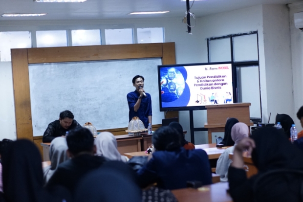 Alumni Ajak Mahasiswa Nobel Indonesia Melihat Peluang dari Masalah