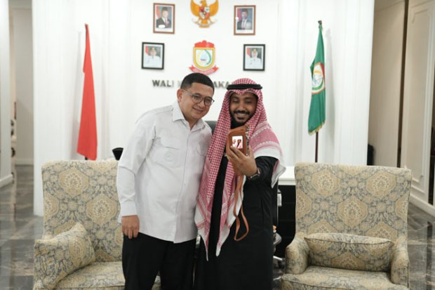 Syekh Abdullah Bawazir Bahas Kurikulum Bahasa Arab Bersama Wali Kota Appi