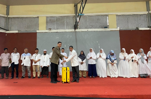 Sekolah Islam Athirah Berangkatkan Umrah 17 Guru & Karyawan