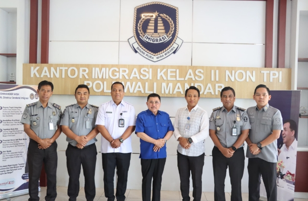 Bupati Majene Apresiasi Kinerja & Layanan Kantor Imigrasi Polman