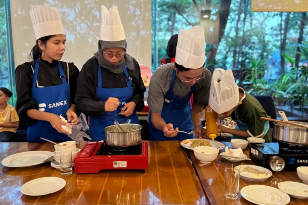 Aryaduta Makassar Hadirkan Kebersamaan Lewat Family Kitchen Moments