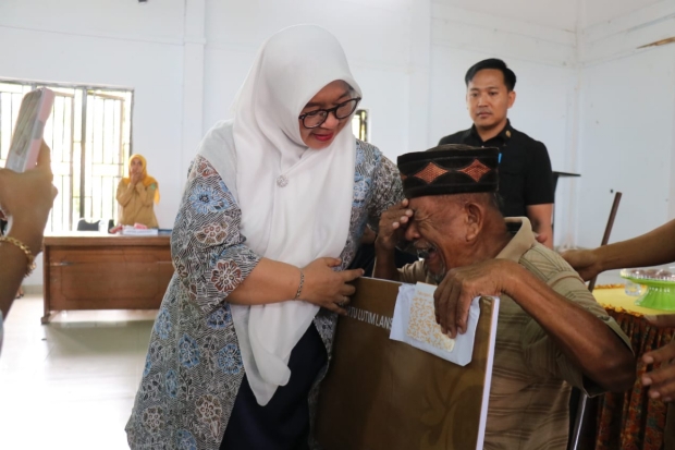 Penyaluran Kartu Lansia di Luwu Timur Tuntas, Warga Senang dan Terbantu