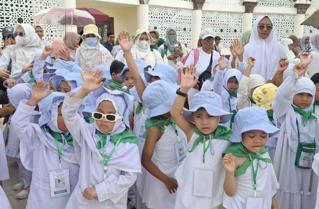 Manasik Haji Cilik Warnai Pembelajaran TK Islam Athirah Racing Centre