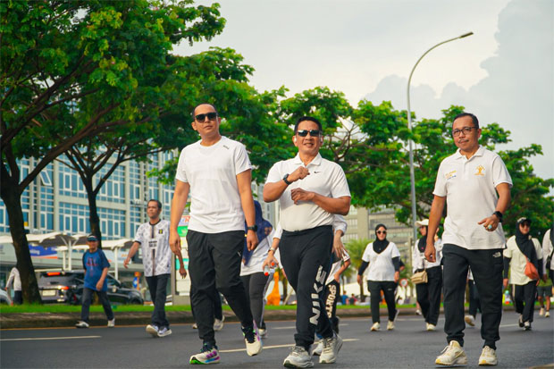 ASN Kanwil Kemenkum Sulsel Padati CPI dalam Jalan Sehat Lankum Carady
