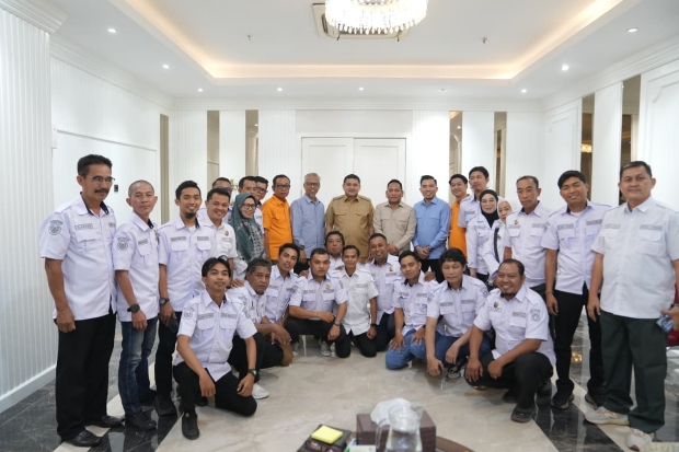 Wali Kota Munafri Minta Pengurus KONI Kecamatan Bina Atlet Muda