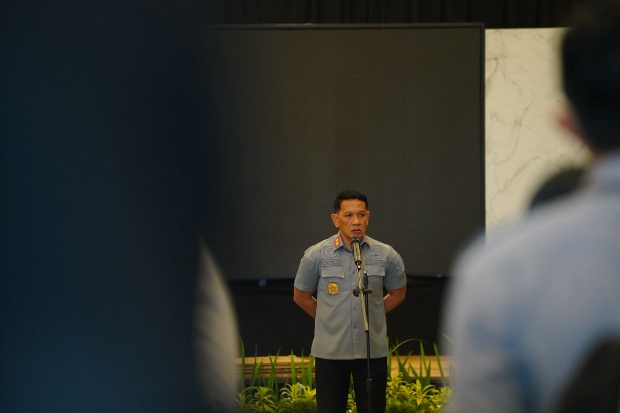 Kakanwil Kemenkum Sulsel Sampaikan Arahan Strategis Pada Apel Pagi Awal Pekan