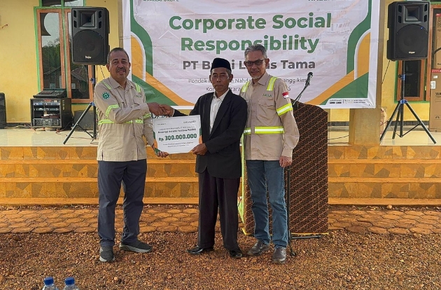 Kalla Lines Perkuat Pendidikan dan Kemandirian Ekonomi Santri