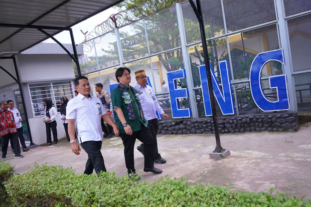 Andi Basmal Dampingi Komisi XIII DPR RI Tinjau Rutan Makassar