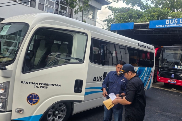 Kemenhub Kirimkan Bus Gratis untuk Dukung Program Sekolah Rakyat di Makassar