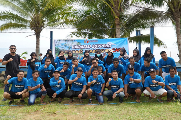 Bawaslu Soppeng Gelar Outbond Leadership Camp, Perkuat SDM dan Kelembagaan