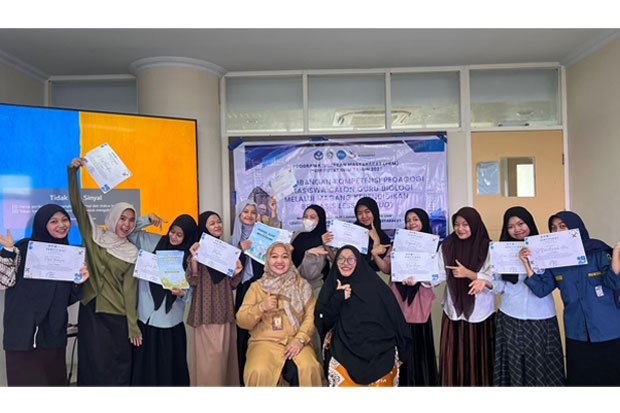 UNM Laksanakan Pengabdian Masyarakat Penguatan Kompetensi Pedagogi Calon Guru Biologi