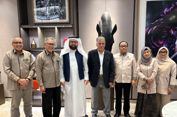 Perkuat Jejaring Global, Pimpinan UMI Silaturrahmi dengan Rabithah Al-Alam Al-Islami