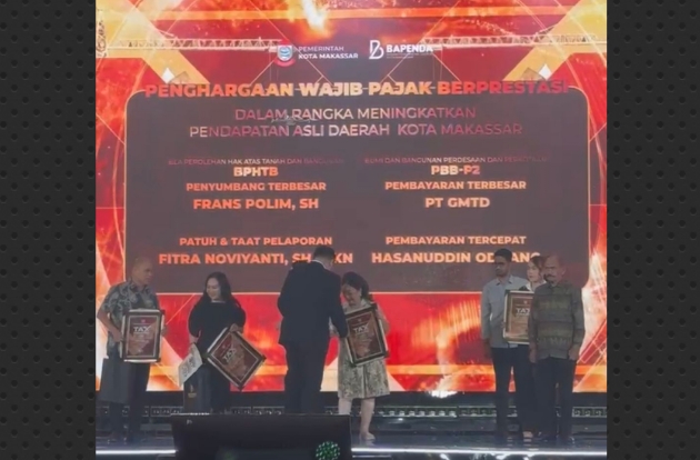 Kontribusi Pajak Terbesar, GMTD Diganjar Penghargaan Pemkot Makassar