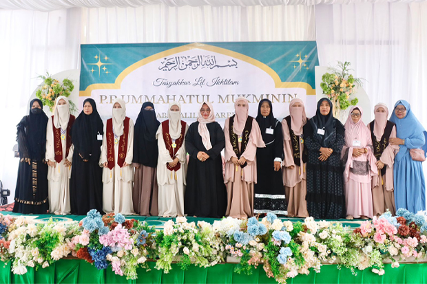 Wabup Puspawati Bangga Santri Ummahatul Mukminin Rampungkan Khataman Kubro 30 Juz