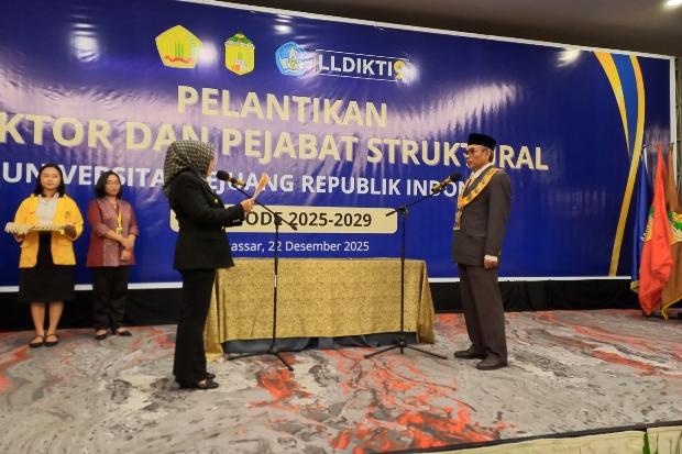 Pelantikan Rektor UPRI Makassar Jadi Tonggak Penguatan Kepemimpinan Institusi