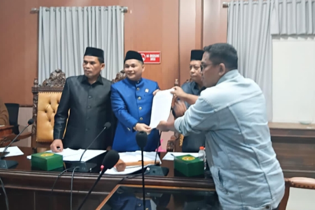 Bukti Dugaan Perselingkuhan Anggota DPRD Jeneponto Diserahkan ke BK