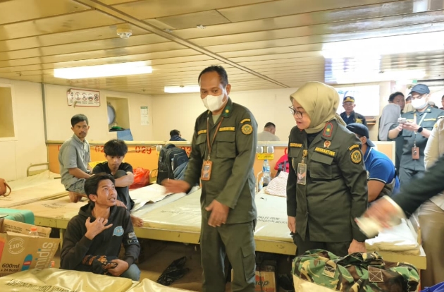 Karantina Sulsel Gelar Operasi Patuh di Pelabuhan Soekarno Hatta Makassar