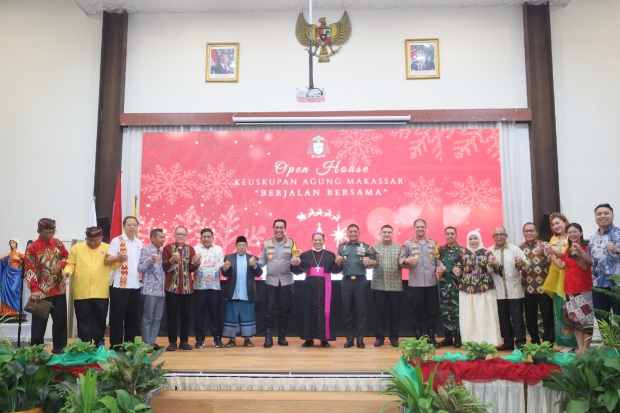Munafri Dorong Keberagaman Toleransi di Open House dan Silaturahmi Natal 2025