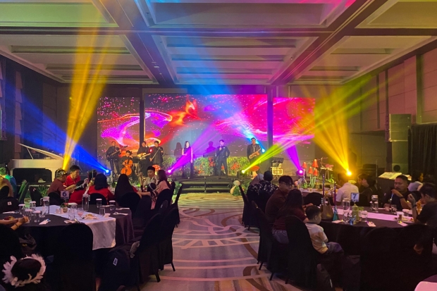 Event Pergantian Tahun Spektakuler di Novotel Makassar Pukau Pengunjung