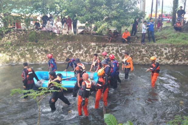 Diduga Terjatuh ke Sungai Mallaulu, Seorang Petani Tambak Dilaporkan Hilang