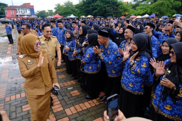 Mengabdi Sejak 1988, Penjaga Sekolah di Gowa Diangkat jadi PPPK