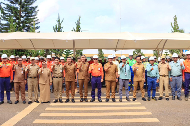 Pimpin Upacara Bulan K3 Nasional, Bupati Luwu Timur Tekankan Komitmen Nol Kecelakaan Kerja