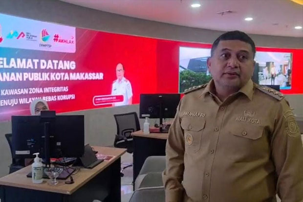 Sidak MGC, Munafri Beri Teguran Keras ke Pegawai PTSP yang Kedapatan Merokok