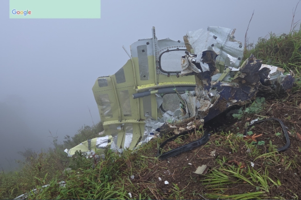 Tim SAR Berhasil Temukan Serpihan Pesawat ATR di Lereng Bulusaraung