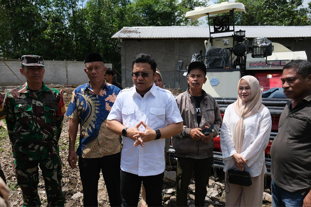 Komitmen Gerindra untuk Petani, Bantuan Combine Kementan Tiba di Gowa