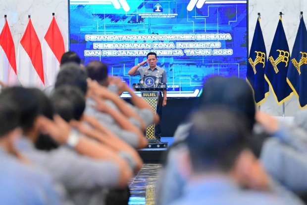 Kanwil Kemenkum Sulsel Tandatangani Komitmen Pembangunan ZI Tahun 2026