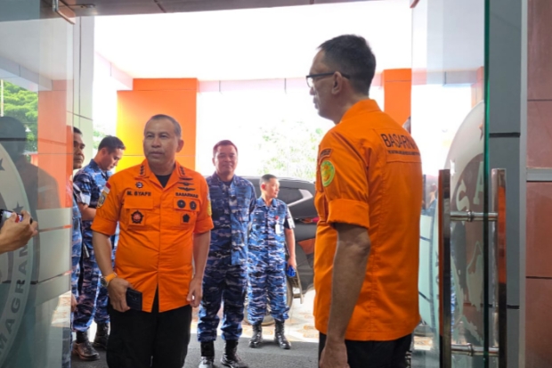 Medan Terjal Bulusaraung dan Cuaca Buruk Perlambat Evakuasi Korban ATR 42-500