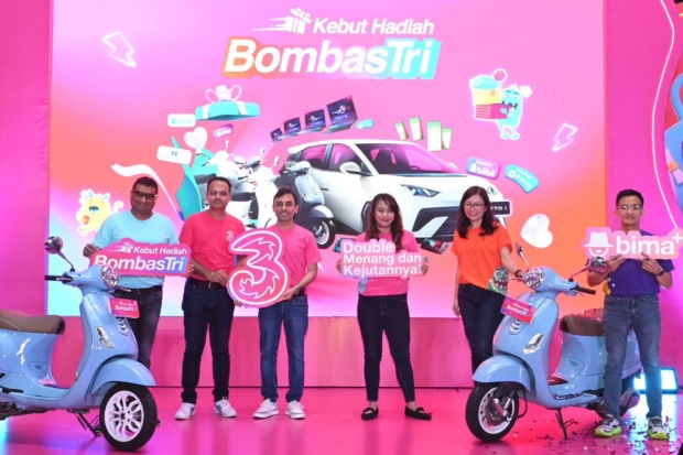 Ribuan Pelanggan Berkesempatan Bawa Pulang Hadiah Impian dari Kebut Hadiah BombasTri