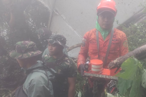 Tim SAR Gabungan Temukan Black Box Pesawat ATR 42-500