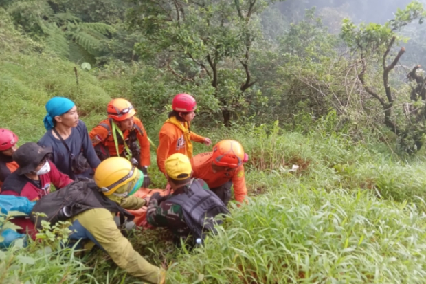 Korban Ketiga ATR 42-500 Teridentifikasi, Pramugari Esther Aprilita