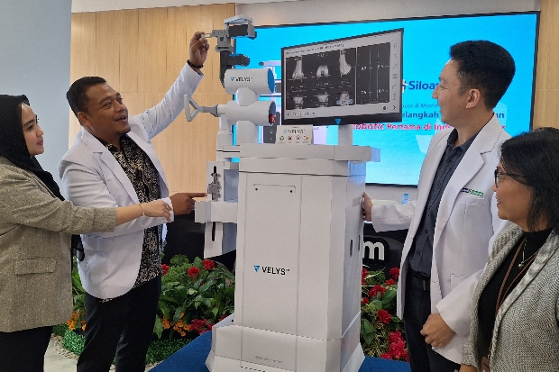 Pertama di Indonesia Timur, Siloam Makassar Terapkan Teknologi Robotik Operasi Lutut