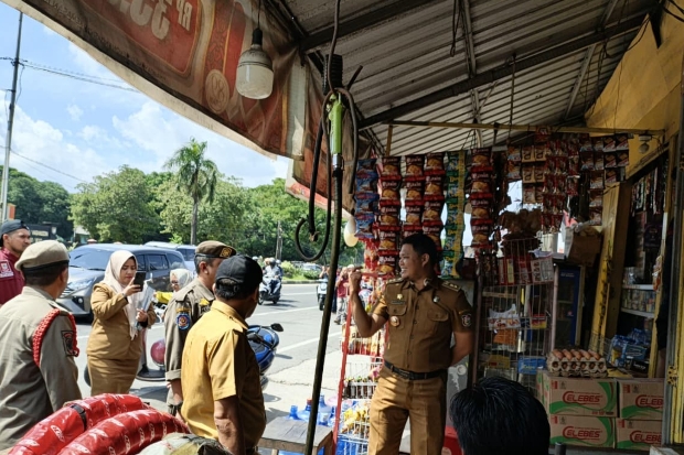 Respons Aduan Lontara+, Pemerintah Kelurahan Kapasa Tertibkan PKL