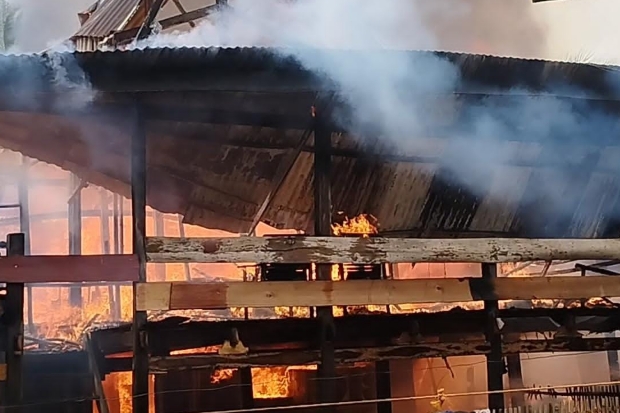 Kebakaran Landa Permukiman di Binamu, Dua Rumah Ludes