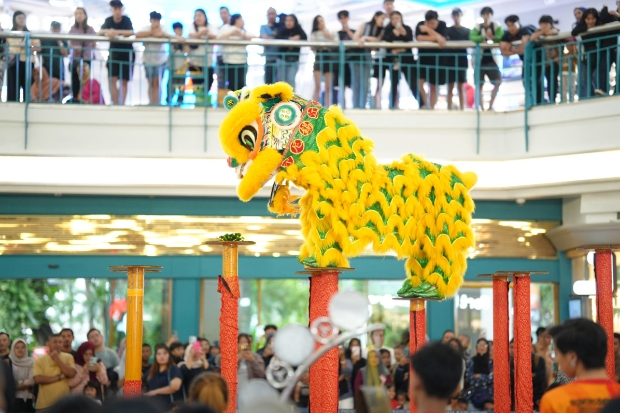 Atraksi Barongsai Ramaikan Perayaan Imlek di Mal Ratu Indah dan NIPAH PARK