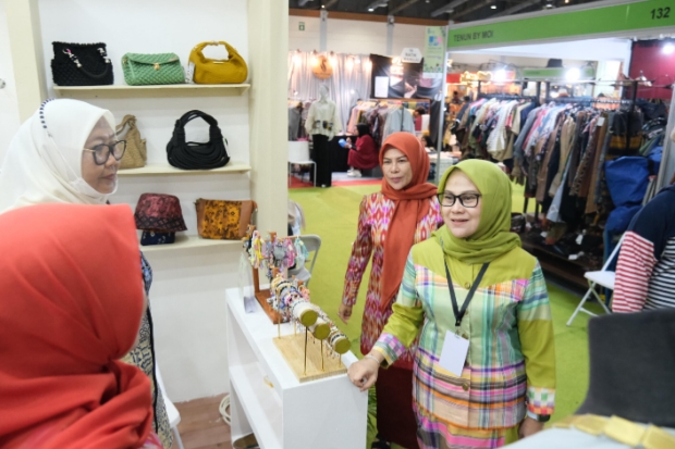 Dekranasda Gowa Kenalkan Produk Kriya dan Wastra Lokal di INACRAFT 2026