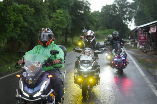 Cuaca Ekstrem, Ini Kesalahan Berkendara yang Paling Sering Jadi Pemicu Kecelakaan