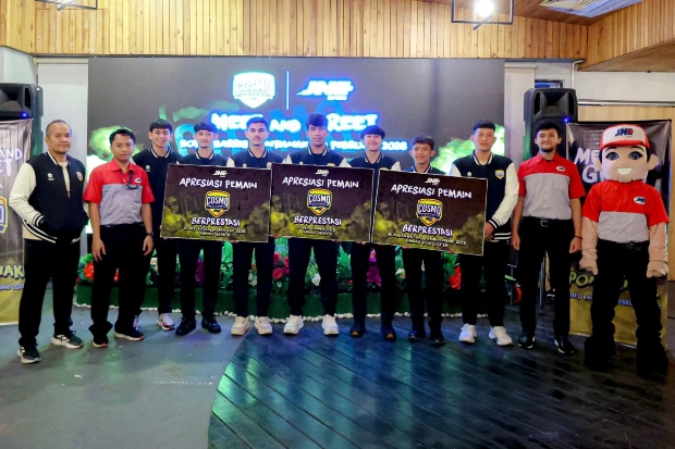 JNE Ganjar Pemain Cosmo JNE FC Bonus Puluhan Juta Usai Harumkan Indonesia