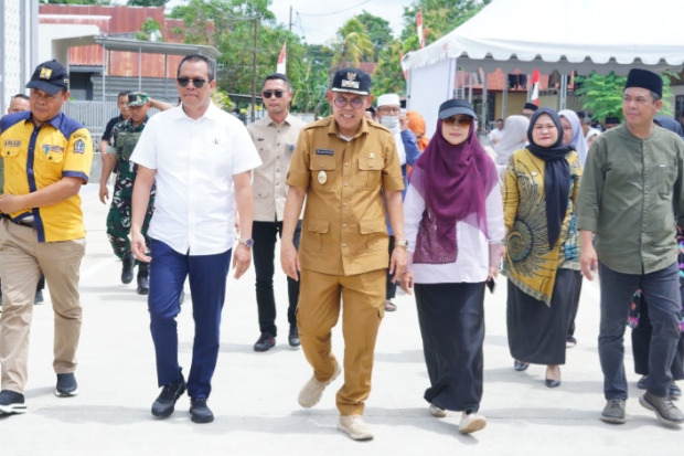 Jalan Beton 315 Meter yang Dibangun Swadaya H Faisal Ibrahim di Bone Diresmikan